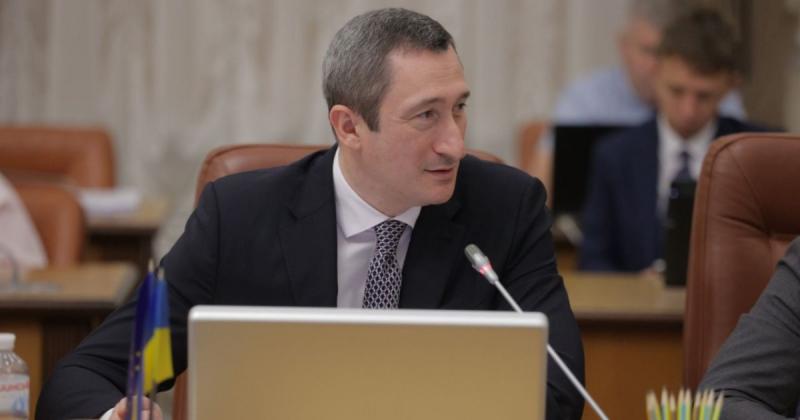 Сразу по прибуттю в Україну Чернишов особисто відвідав НАБУ.