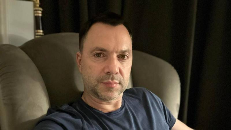 Арестович знову вразив усіх своєю сенсаційною заявою: що він повідомив цього разу.