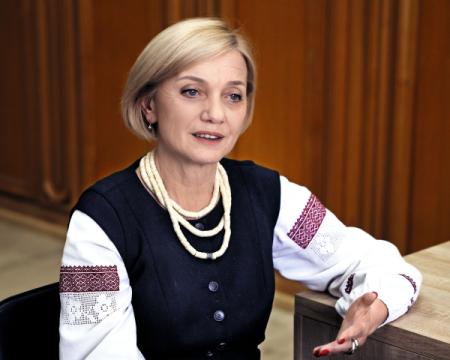 Українська мова повинна звучати впевнено, без проявів агресії, але й не потребуючи вибачень.
