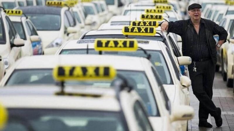 В Греції таксисти організують протест через політику держави.