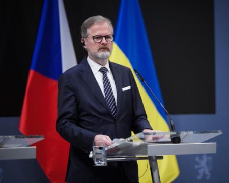 Проукраїнська адміністрація на чолі з Петром Фіалою офіційно оголосила про свою відставку після завершення виборів у Чехії.