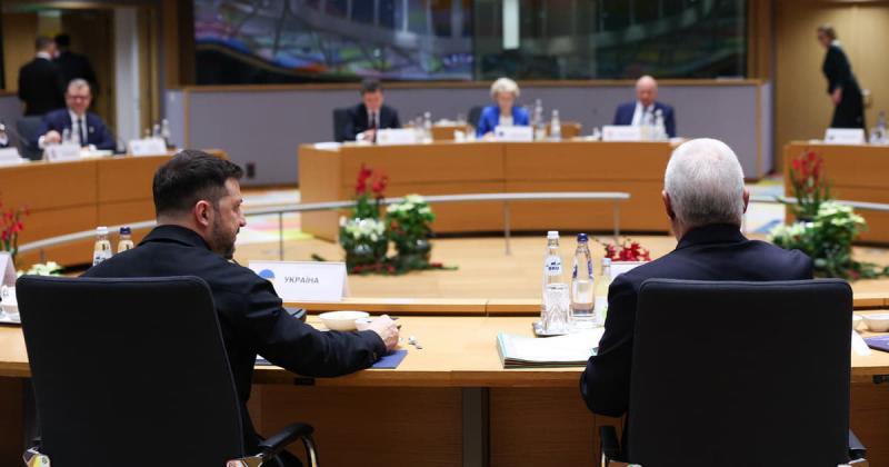 Європейський Союз виділив 90 мільярдів для України, Володимир Зеленський відвідав Варшаву, а Грузії можуть ввести обмеження на безвізовий режим: головні новини дня.