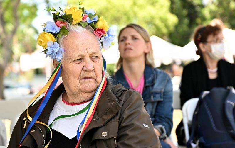 Уряд США планує надати мігрантам фінансову допомогу в розмірі 3000 доларів, згідно з інформацією агентства Reuters.