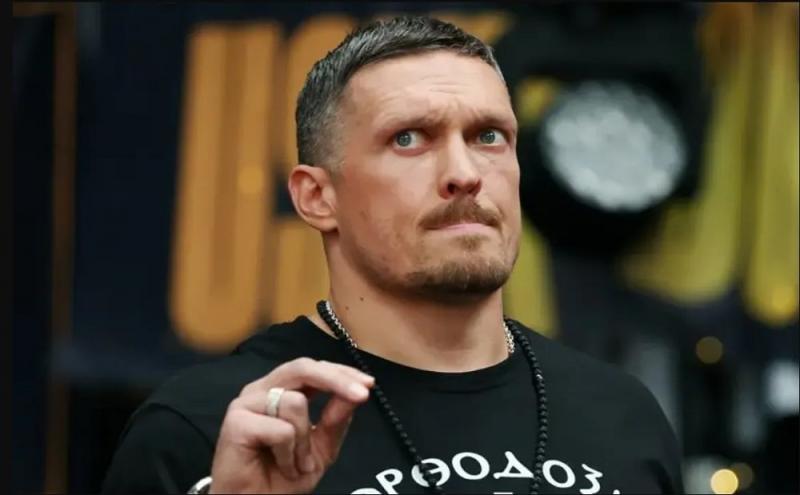 Боксер Усик приголомшив усіх своєю новою заявою щодо можливих президентських прагнень: що відбулося?