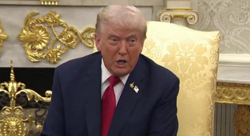 Трамп висловив думку, що в разі його успіху на виборах демократи можуть ініціювати процедуру імпічменту.