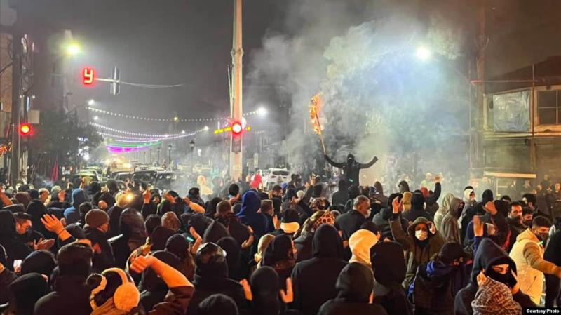 США запровадили санкції проти іранських посадовців у відповідь на репресії протестувальників.