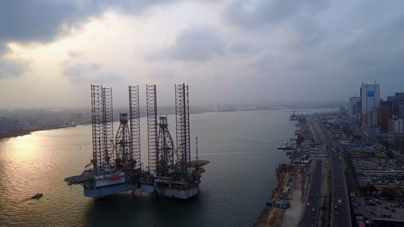 На фоні економічної нестабільності спостерігається зниження цін на нафту, - коментує експерт щодо тривалої конфліктної ситуації з Іраном.